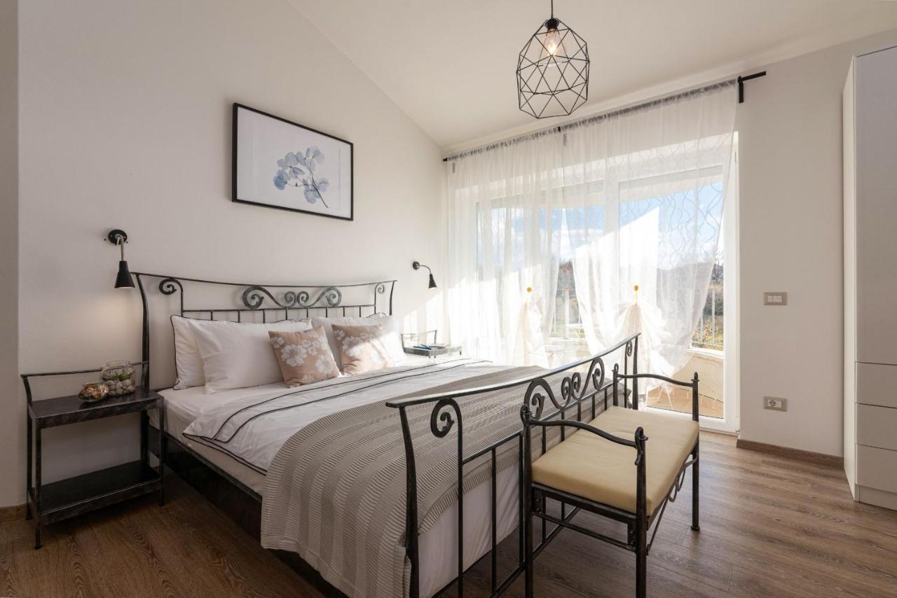 Rooms Karolina Funtana Eksteriør billede